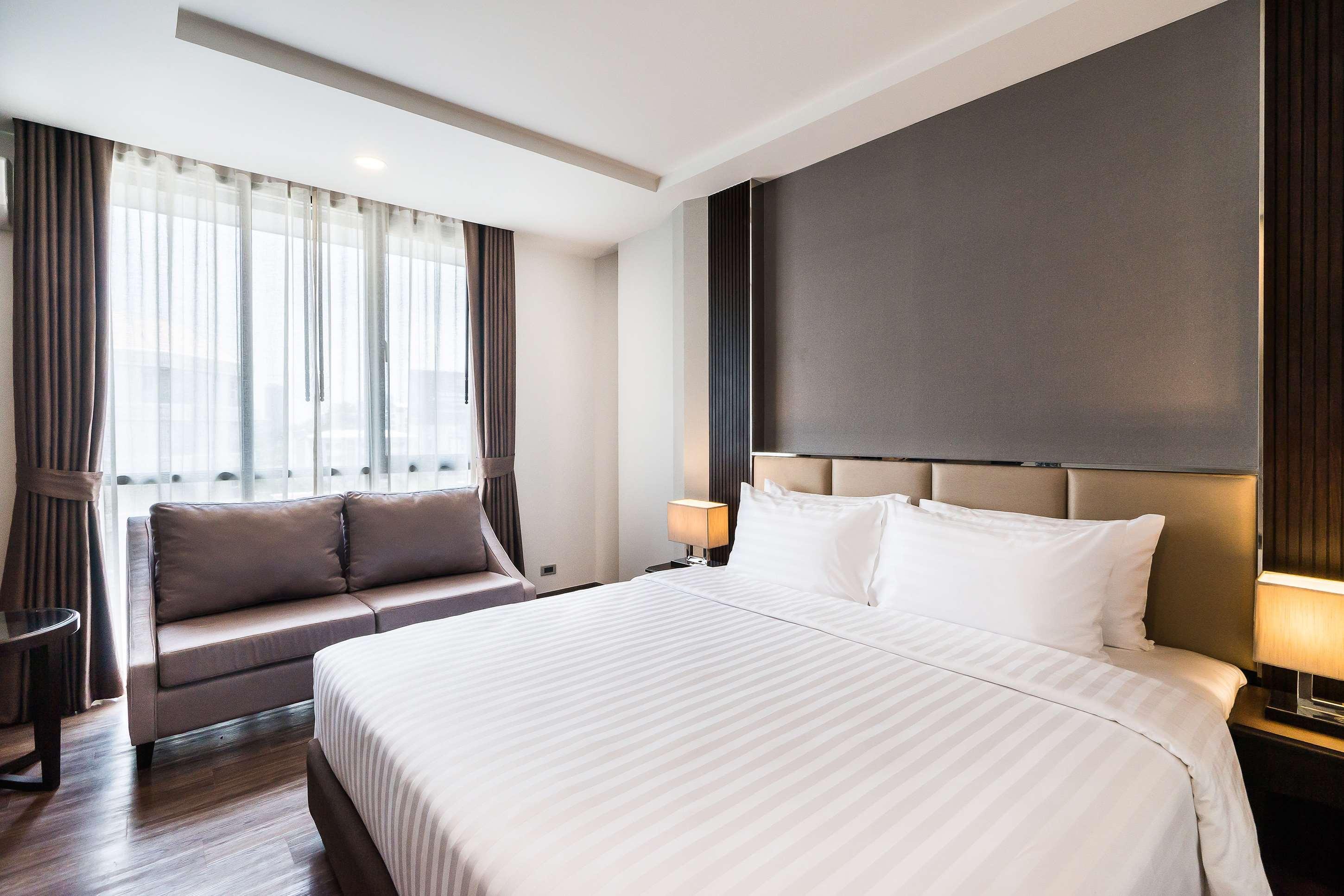 Surestay Plus By Best Western Sukhumvit 2 Bangkok Exteriör bild