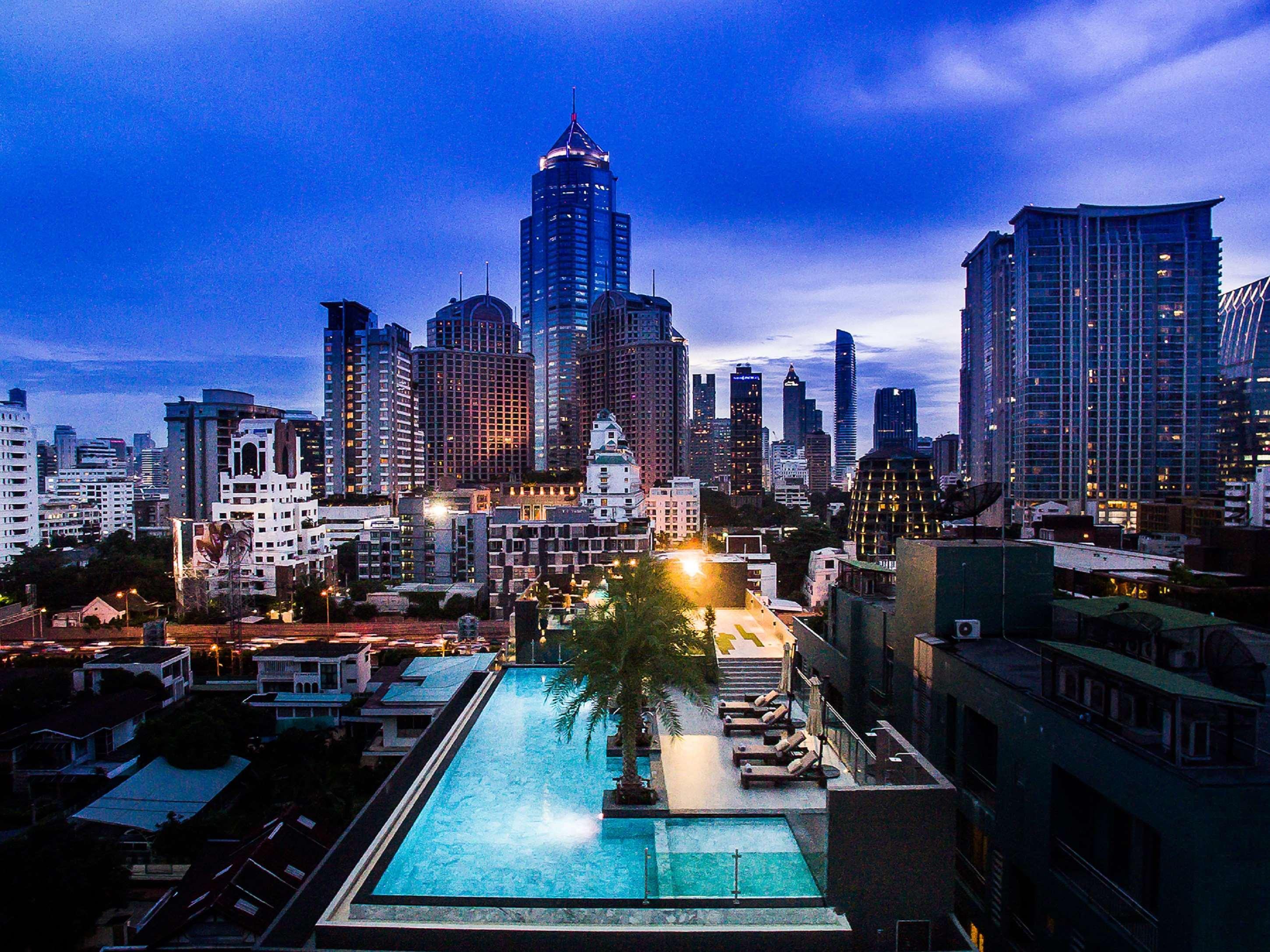 Surestay Plus By Best Western Sukhumvit 2 Bangkok Exteriör bild